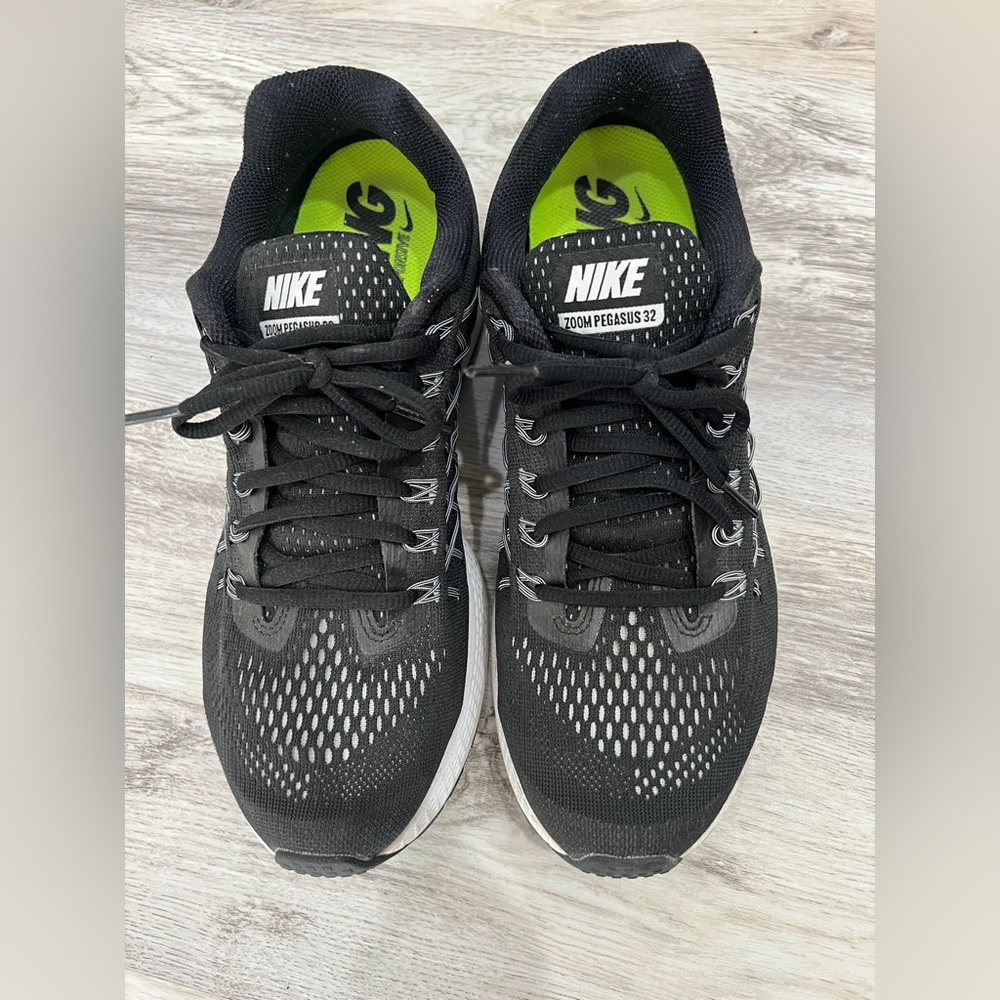Nike zoom Pegasus 32 shoes